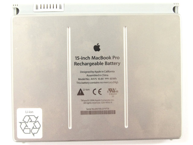 [A1175]MacBook Pro 15インチ用バッテリーセル交換[3]