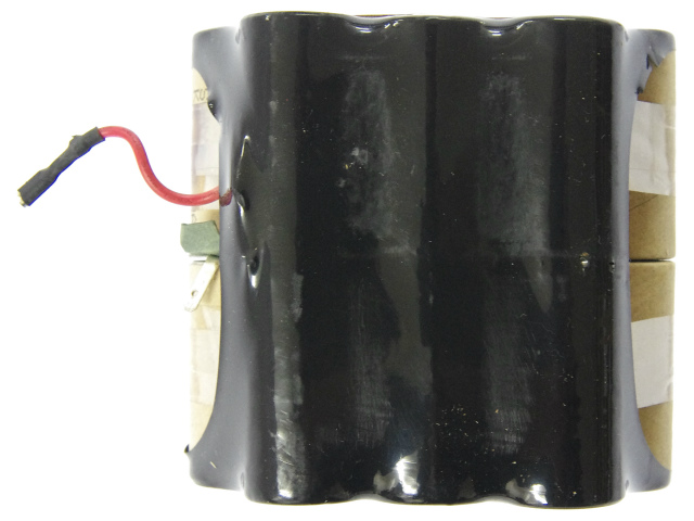 [SANYO-KR1500SC/V、115 2012 07-BM、P/N:90560925]ブラックアンドデッカー(BLACK&DECKER) PV1210(ピボットII)用バッテリーセル交換[3]