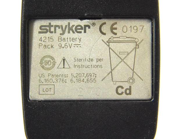 [4215-000-000]Stryker ストライカー ドリル Cordless Driver 2 バッテリーセル交換[4]