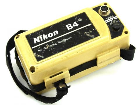 [BATTERY B4]Nikon B4 外部バッテリーセル交換