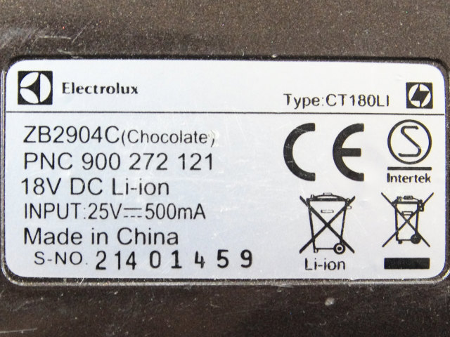 [ZB2904C(Chocolate)、PNC 900 272 121、PNC900272121、Type:CT180LI]Electrolux ergorapido plus 2 in 1掃除機ZB2904C他バッテリーセル交換[4]