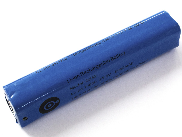 [D252]archon 懐中電灯 水中ライト D100 バッテリーセル交換