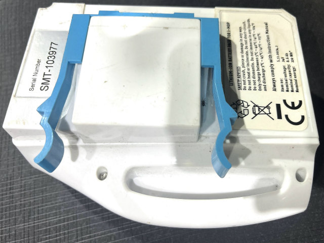 [S.72.0074.2]i-term 業務用床洗浄機 i-mop XL、i-power バッテリーセル交換